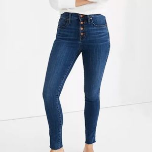 Madewell Women's Skinny Jeans in Dark Blue